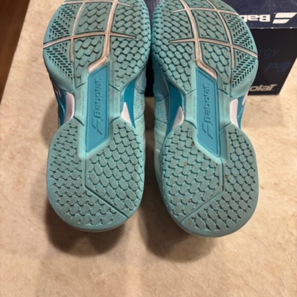 Babolat Court shoes - EUC - almost new - Picture 3 of 3